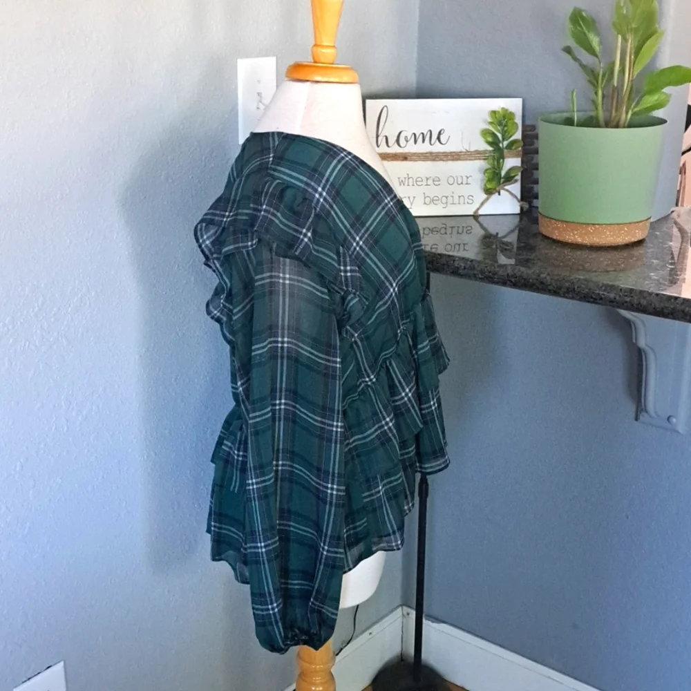 Torrid Plaid Blouse | Size 2X - Picture 3 of 8